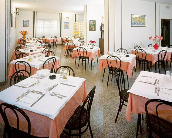 Hotel Désirée San Benedetto del Tronto Exterior foto