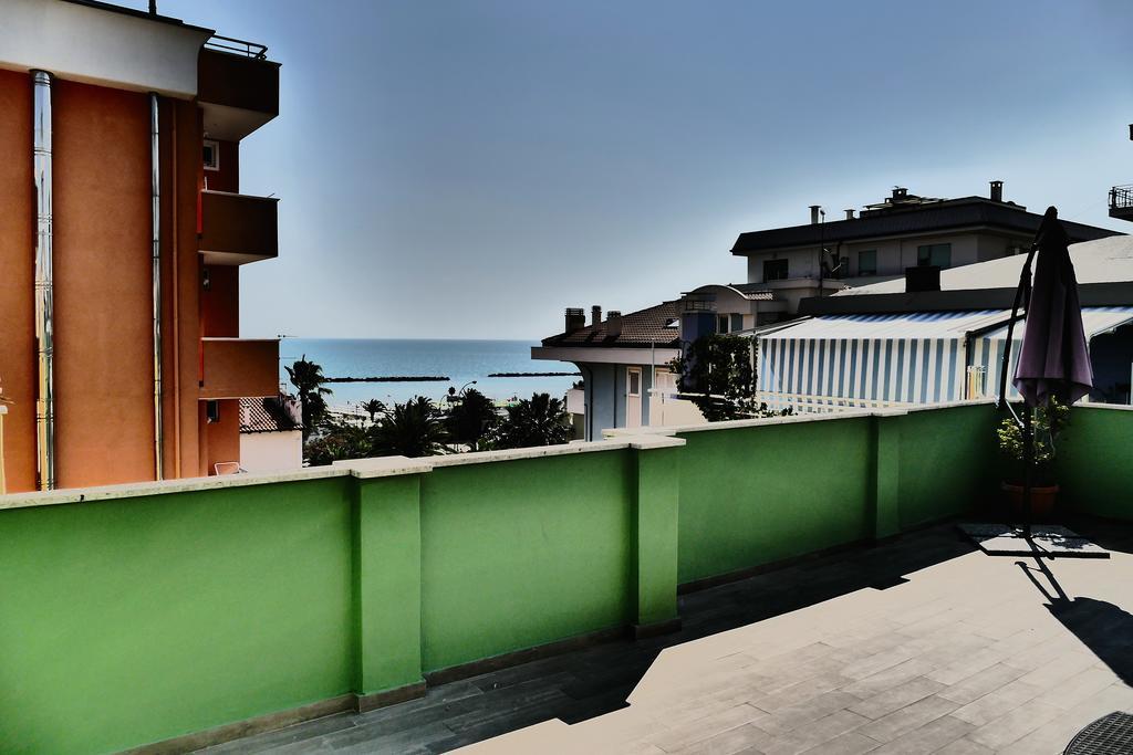 Hotel Désirée San Benedetto del Tronto Exterior foto